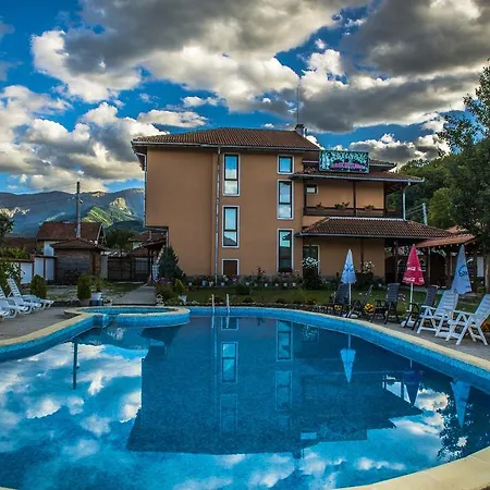 Complex Balkandzhii 3* Apriltsi (Lovech)